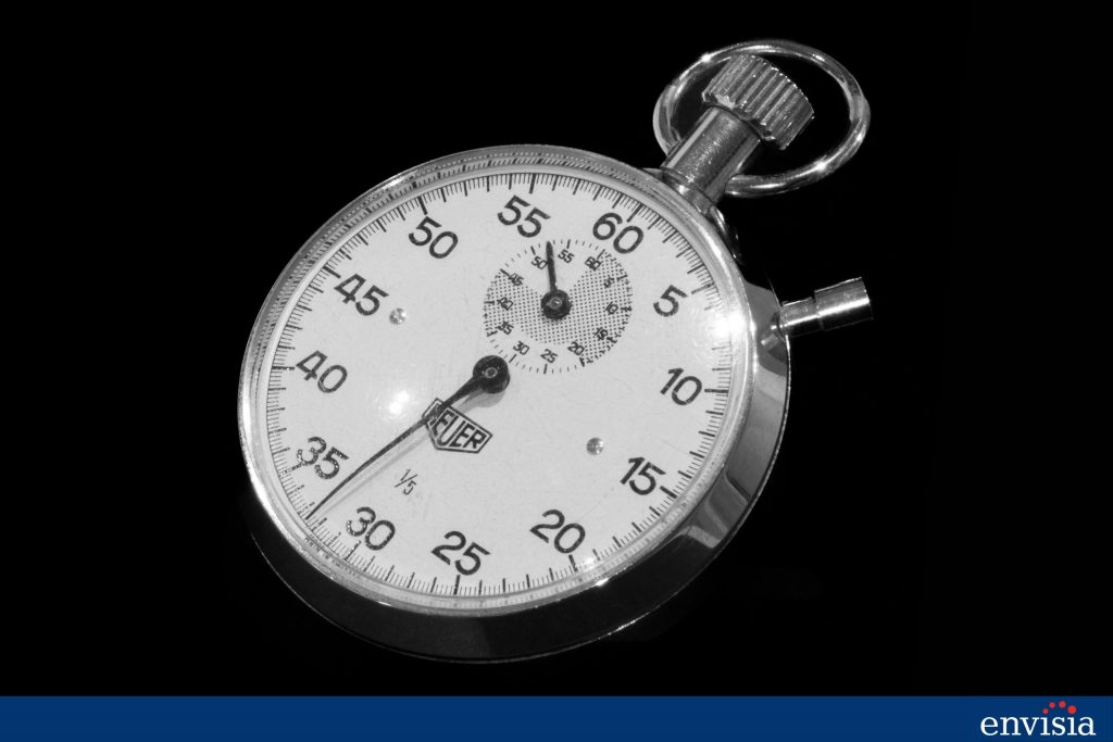 Stopwatch representing time spent on 360-degree feedback questionnaires and their ideal length.